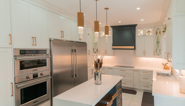 STAX: The Modern Closet